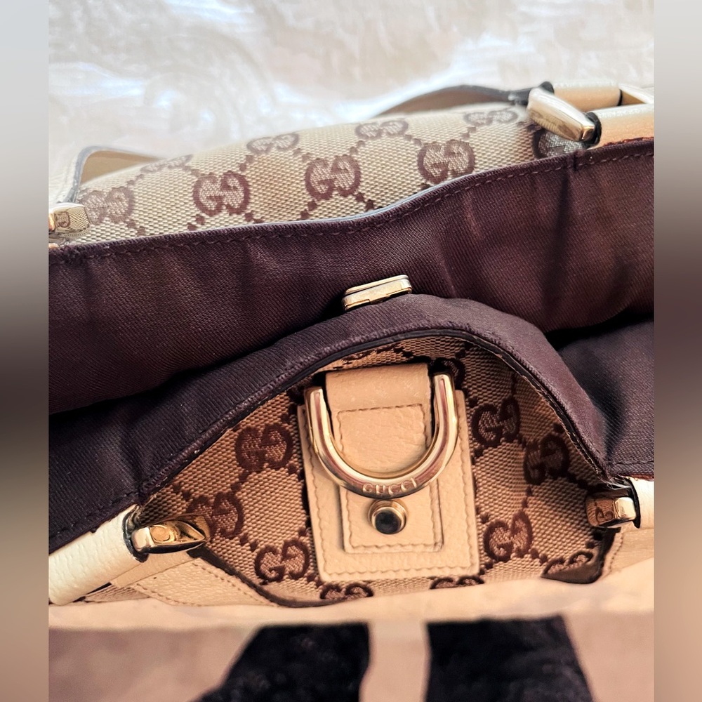 Gucci Beige and Brown GG Canvas Tote. Good condition. Authenticity card provided - Picture 9 of 14